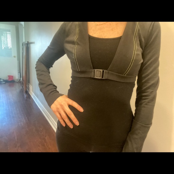 Urban outfitters shrug. - Picture 4 of 4